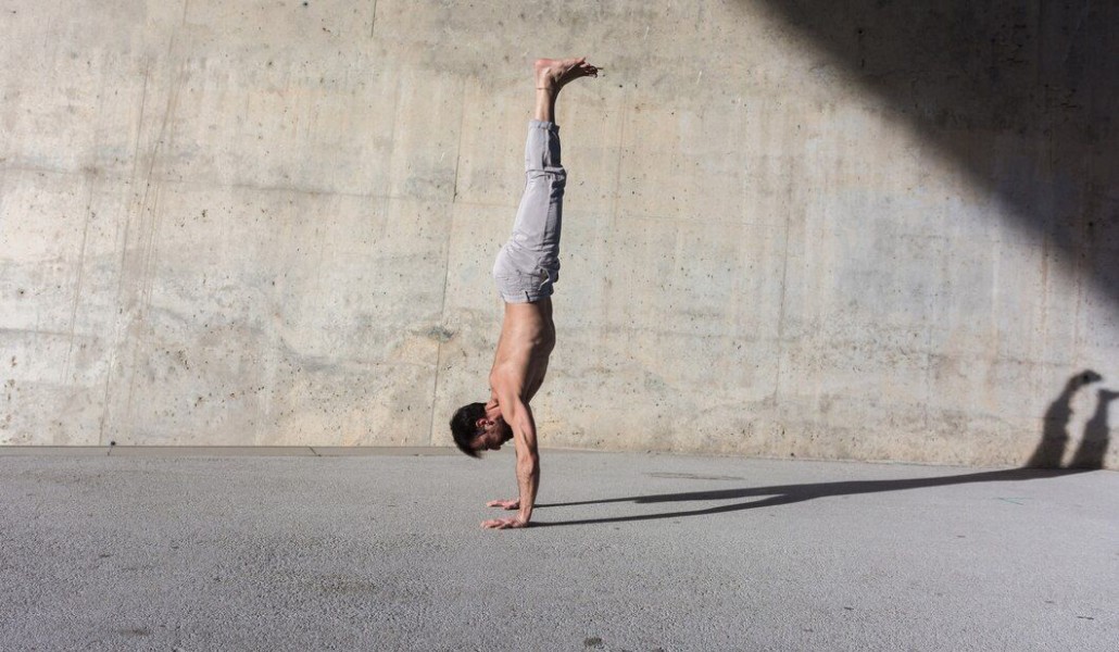 Menjaga stabilitas gerakan melalui kesadaran terhadap titik tumpu tubuh